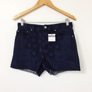 Gap Paisley Print Boho Jean Cut Off Shorts.